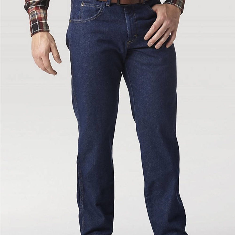 Wrangler Men's rugged classic fit Jeans blue